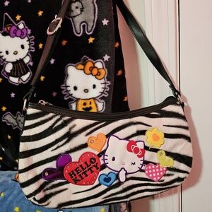 Hello kitty purse